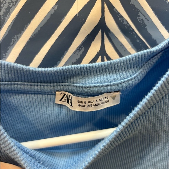 Zara Blue Ruffled Top - Picture 3 of 3